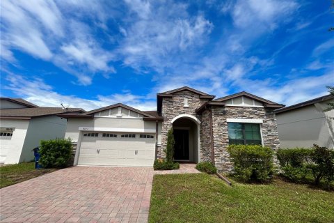 Villa ou maison à louer à Groveland, Floride: 4 chambres, 174.01 m2 № 1903230 - photo 1