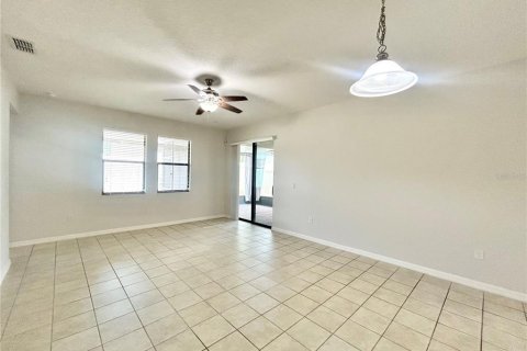 Villa ou maison à louer à Groveland, Floride: 4 chambres, 174.01 m2 № 1903230 - photo 7