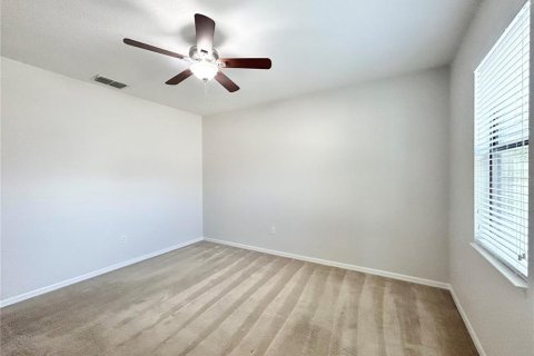 Villa ou maison à louer à Groveland, Floride: 4 chambres, 174.01 m2 № 1903230 - photo 16