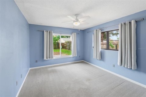 House in Tampa, Florida 4 bedrooms, 232.81 sq.m. № 2210433 - photo 26
