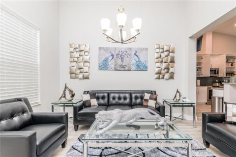 Villa ou maison à vendre à Tampa, Floride: 4 chambres, 234.49 m2 № 2149223 - photo 4