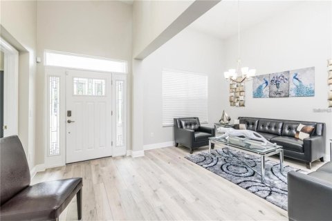 Villa ou maison à vendre à Tampa, Floride: 4 chambres, 234.49 m2 № 2149223 - photo 3