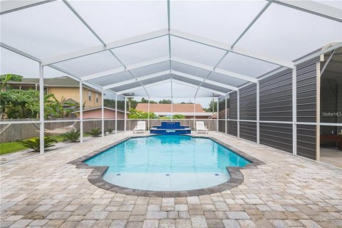 Villa ou maison à vendre à Tampa, Floride: 4 chambres, 234.49 m2 № 2149223 - photo 17