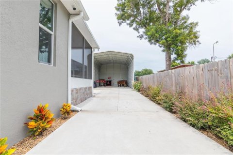Villa ou maison à vendre à Tampa, Floride: 4 chambres, 234.49 m2 № 2149223 - photo 19