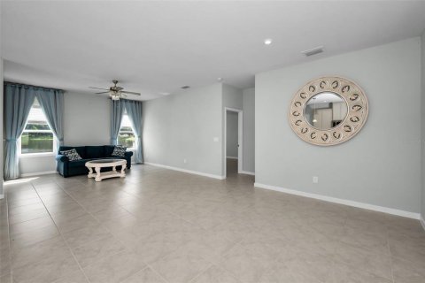Villa ou maison à vendre à New Port Richey, Floride: 3 chambres, 187.38 m2 № 1885597 - photo 4