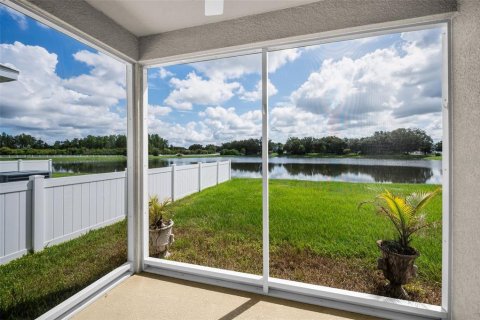 Villa ou maison à vendre à New Port Richey, Floride: 3 chambres, 187.38 m2 № 1885597 - photo 16