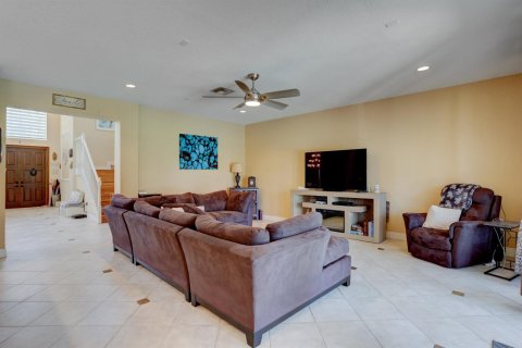 House in Boca Raton, Florida 4 bedrooms, 332.78 sq.m. № 2251531 - photo 13