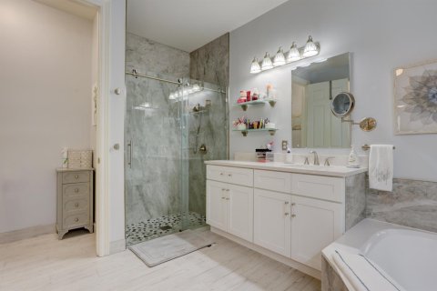 House in Boca Raton, Florida 4 bedrooms, 332.78 sq.m. № 2251531 - photo 17