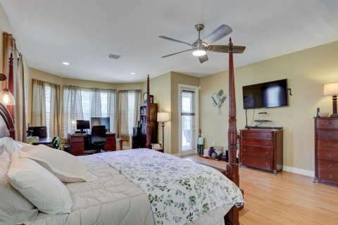 House in Boca Raton, Florida 4 bedrooms, 332.78 sq.m. № 2251531 - photo 16