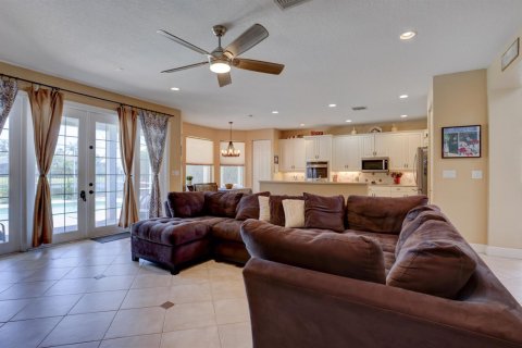 House in Boca Raton, Florida 4 bedrooms, 332.78 sq.m. № 2251531 - photo 12