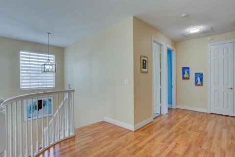 House in Boca Raton, Florida 4 bedrooms, 332.78 sq.m. № 2251531 - photo 24