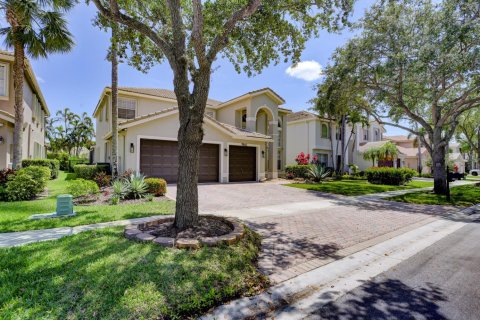 House in Boca Raton, Florida 4 bedrooms, 332.78 sq.m. № 2251531 - photo 3