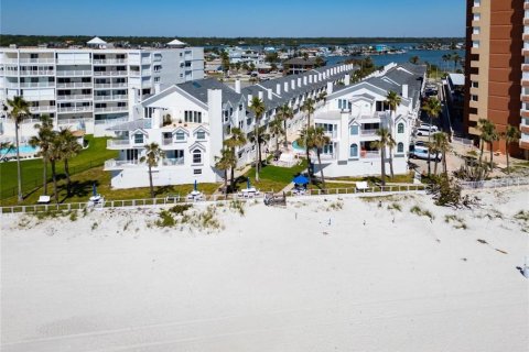 Condo à Redington Shores, Floride, 1 chambre № 2125319