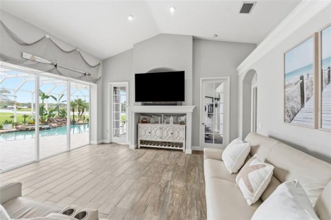 House in Land O' Lakes, Florida 4 bedrooms, 312.06 sq.m. № 2219604 - photo 23