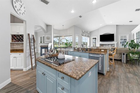 House in Land O' Lakes, Florida 4 bedrooms, 312.06 sq.m. № 2219604 - photo 18