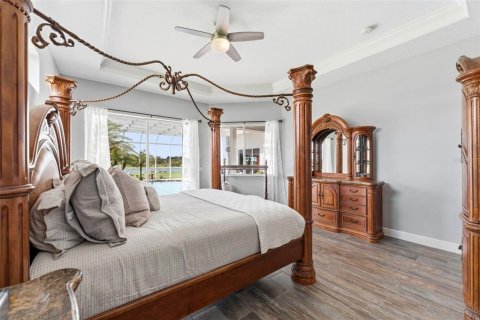 House in Land O' Lakes, Florida 4 bedrooms, 312.06 sq.m. № 2219604 - photo 26