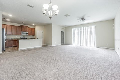 Villa ou maison à louer à Ruskin, Floride: 4 chambres, 188.78 m2 № 2400165 - photo 5