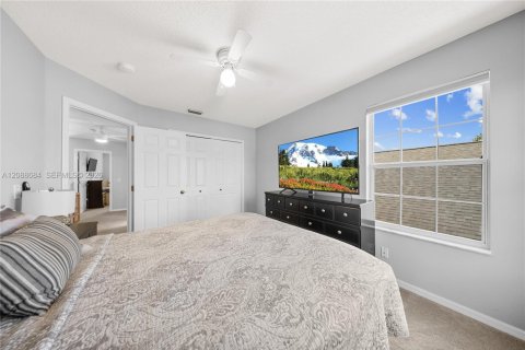 Villa ou maison à vendre à Kissimmee, Floride: 5 chambres, 215.25 m2 № 2365572 - photo 30