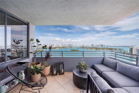 Condominio en venta en Miami Beach, Florida, 2 dormitorios, 117.24 m2 № 2188292 - foto 15