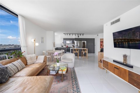 Condominio en venta en Miami Beach, Florida, 2 dormitorios, 117.24 m2 № 2188292 - foto 17