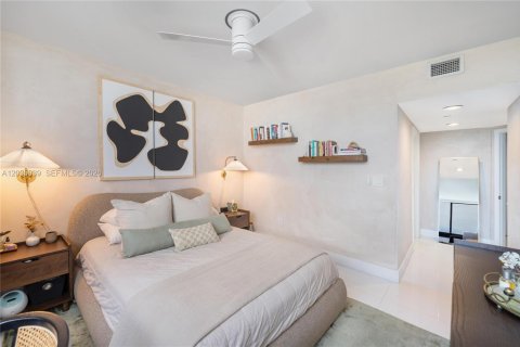 Condominio en venta en Miami Beach, Florida, 2 dormitorios, 117.24 m2 № 2188292 - foto 26