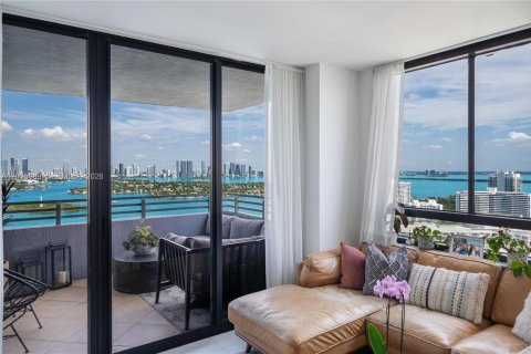 Condominio en venta en Miami Beach, Florida, 2 dormitorios, 117.24 m2 № 2188292 - foto 7