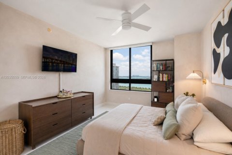 Condominio en venta en Miami Beach, Florida, 2 dormitorios, 117.24 m2 № 2188292 - foto 24