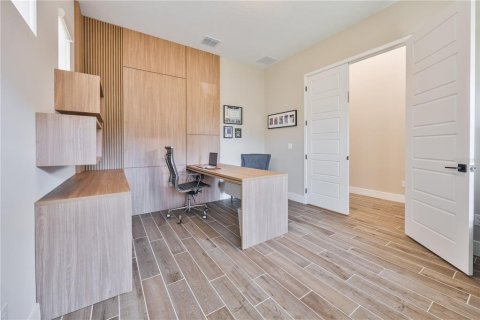 House in Winter Garden, Florida 5 bedrooms, 321.53 sq.m. № 2106698 - photo 7