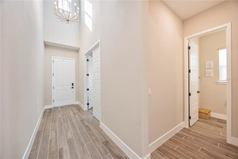 House in Winter Garden, Florida 5 bedrooms, 321.53 sq.m. № 2106698 - photo 5