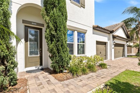 House in Orlando, Florida 8 bedrooms, 507.99 sq.m. № 1815914 - photo 6