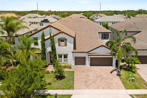 House in Orlando, Florida 8 bedrooms, 507.99 sq.m. № 1815914 - photo 7