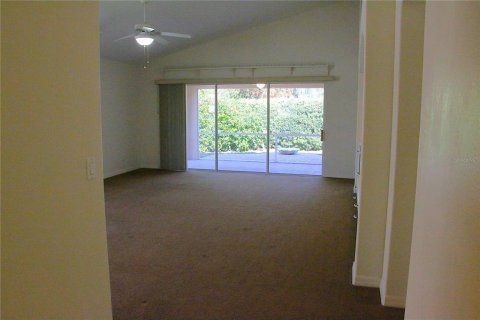 House in Winter Haven, Florida 3 bedrooms, 160.63 sq.m. № 1587401 - photo 12