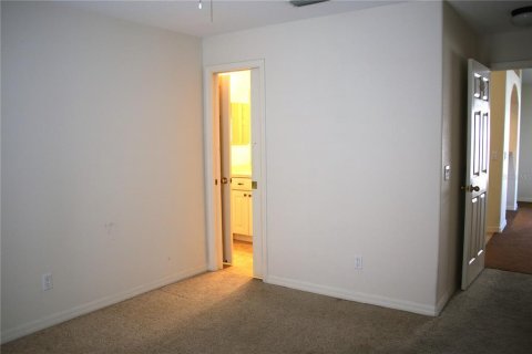 House in Winter Haven, Florida 3 bedrooms, 160.63 sq.m. № 1587401 - photo 28