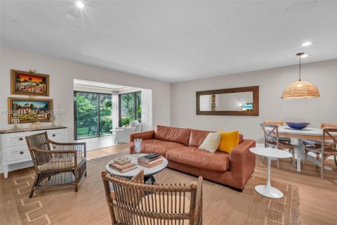 Copropriété à vendre à Boca Raton, Floride: 2 chambres, 132.48 m2 № 2248256 - photo 17