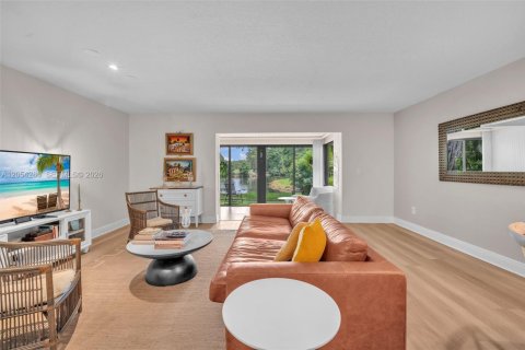 Copropriété à vendre à Boca Raton, Floride: 2 chambres, 132.48 m2 № 2248256 - photo 15