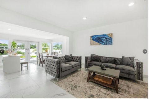 Casa en alquiler en West Park, Florida, 4 dormitorios, 135.64 m2 № 1989883 - foto 12