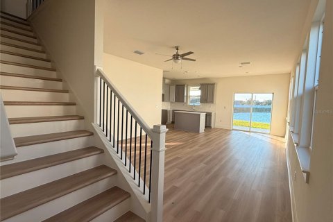 House in Hudson, Florida 3 bedrooms, 166.67 sq.m. № 2216443 - photo 2