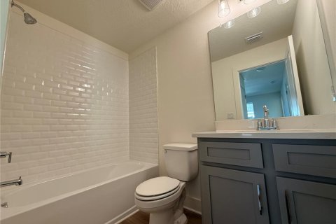 House in Hudson, Florida 3 bedrooms, 166.67 sq.m. № 2216443 - photo 8