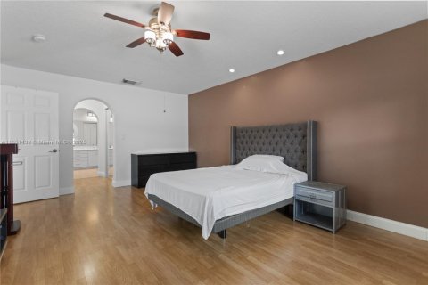 Casa en venta en Miramar, Florida, 3 dormitorios, 196.86 m2 № 1857464 - foto 25