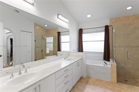 Casa en venta en Miramar, Florida, 3 dormitorios, 196.86 m2 № 1857464 - foto 29