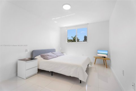 Condominio en venta en Miami Beach, Florida, 2 dormitorios, 99.41 m2 № 1861206 - foto 15