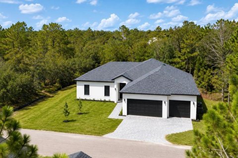 House in Homosassa, Florida 4 bedrooms, 185.34 sq.m. № 2338880 - photo 3