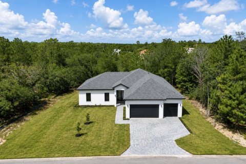 House in Homosassa, Florida 4 bedrooms, 185.34 sq.m. № 2338880