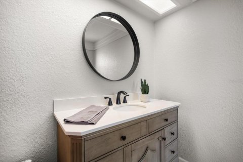 House in Clearwater, Florida 5 bedrooms, 264.96 sq.m. № 1812545 - photo 16