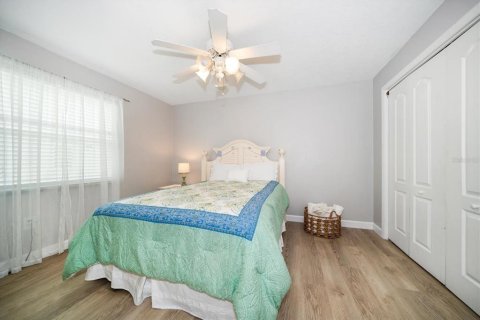 House in Clearwater, Florida 5 bedrooms, 264.96 sq.m. № 1812545 - photo 18