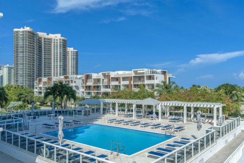 Copropriété à vendre à Fort Lauderdale, Floride: 2 chambres, 111.3 m2 № 2370229 - photo 28