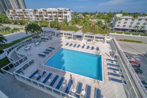 Copropriété à vendre à Fort Lauderdale, Floride: 2 chambres, 111.3 m2 № 2370229 - photo 25