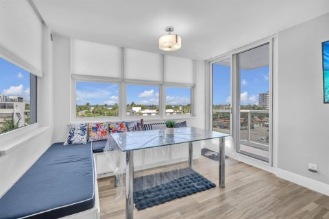 Copropriété à vendre à Fort Lauderdale, Floride: 2 chambres, 111.3 m2 № 2370229 - photo 13