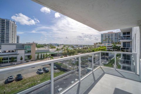 Copropriété à vendre à Fort Lauderdale, Floride: 2 chambres, 111.3 m2 № 2370229 - photo 17