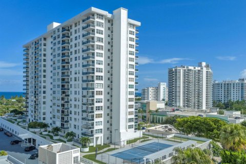 Copropriété à vendre à Fort Lauderdale, Floride: 2 chambres, 111.3 m2 № 2370229 - photo 6